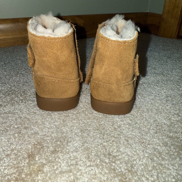 UGG Chestnut Keelan II Boots - GUC - Picture 4 of 8